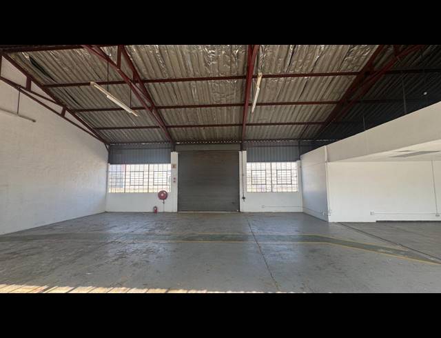 266M² WAREHOUSE TO LET IN WYNBERG